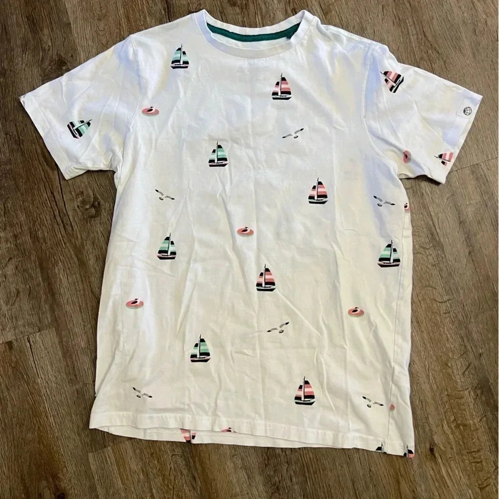 Free Planet • Women’s Sailing Graphic Tee